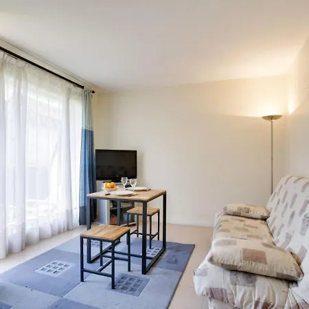Les Prairies By Interhome Apartamento Deauville