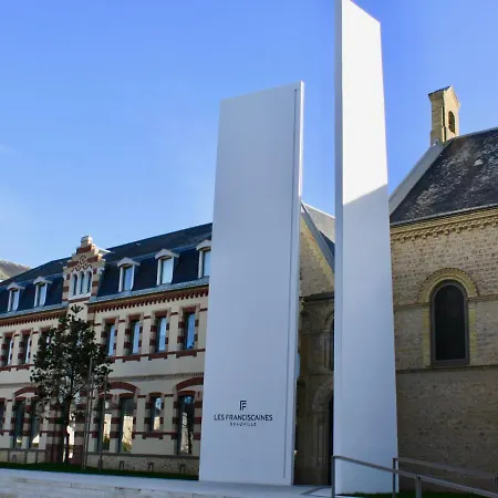 Les Prairies By Interhome Apartamento Deauville